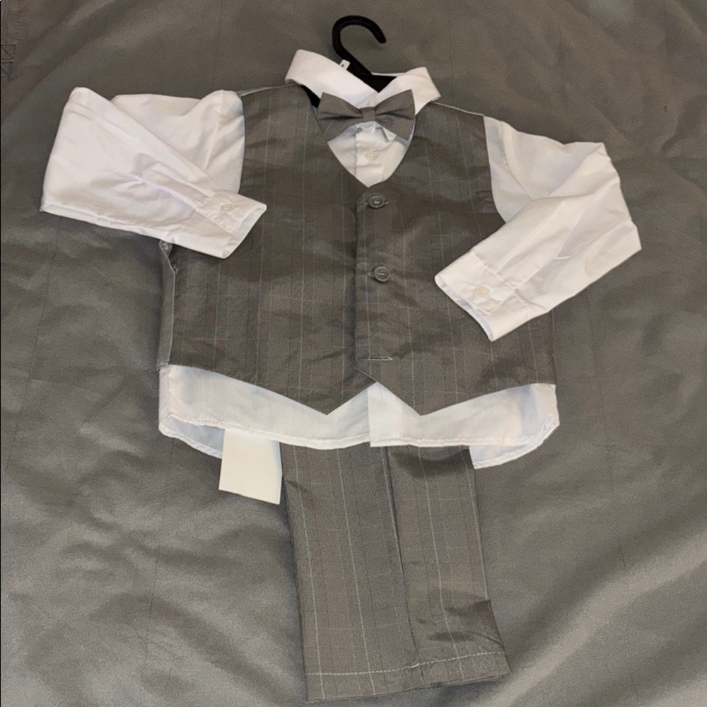 Andrew Fezza Kids Gray and White Matching Set